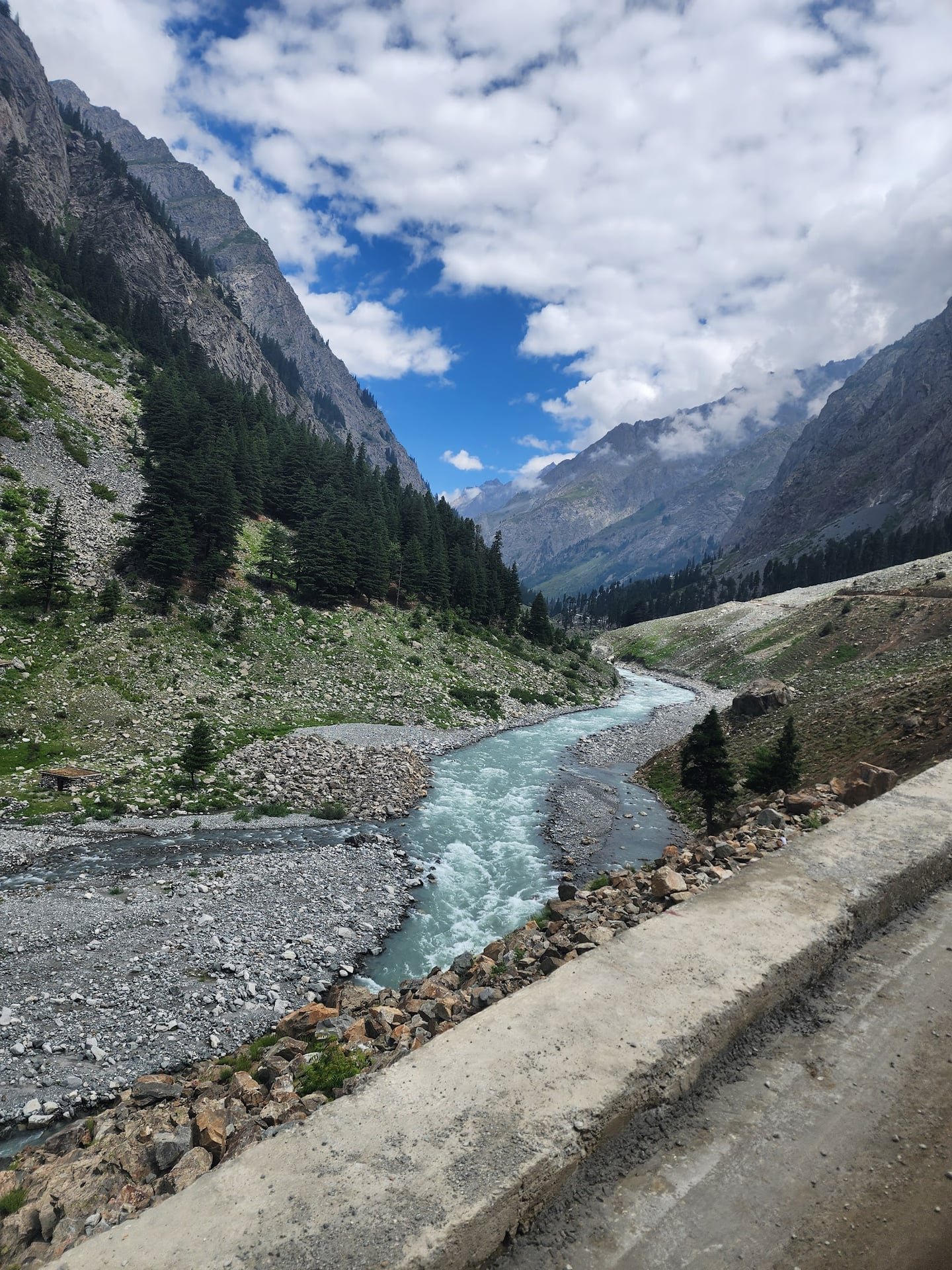 Kalam to Mahodand with Family: Jeep Comfort, Stops and Child Safety